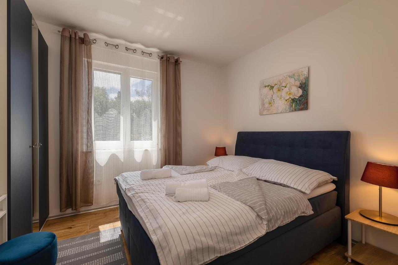 אומאג Villa Relax Home Sun מראה חיצוני תמונה