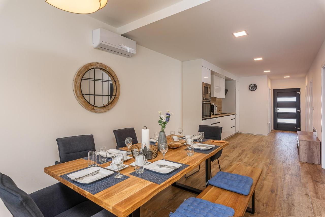 אומאג Villa Relax Home Sun מראה חיצוני תמונה